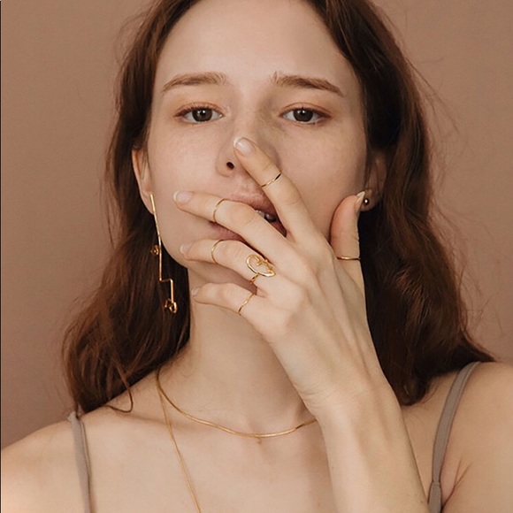 Chic Gold Asymmetric Abstract Drop Earrings - Picture 2 of 5